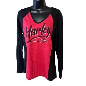 Ladies long sleeves Harley Davidson tee shirt.